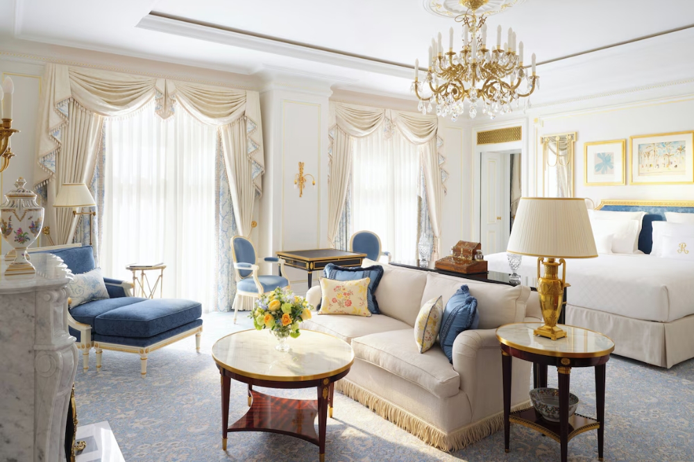 the ritz london suite bedroom